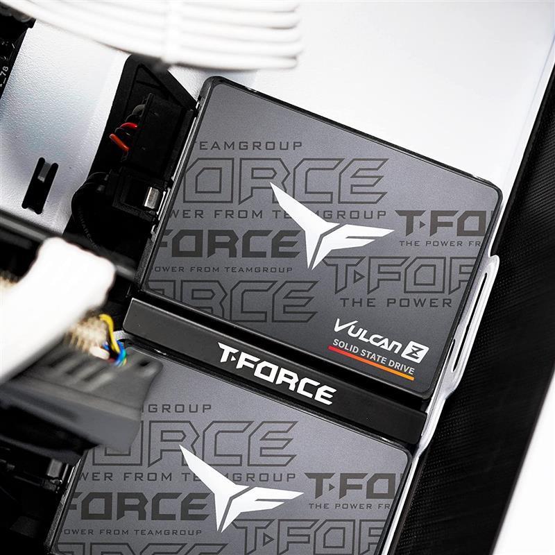 Накопичувач SSD  256GB Team Vulcan Z 2.5" SATAIII 3D TLC (T253TZ256G0C101)