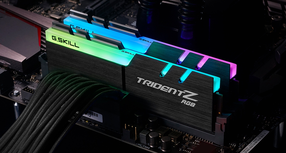 Модуль пам`ятi DDR4 2x16GB/3600 G.Skill Trident Z RGB (F4-3600C18D-32GTZR)