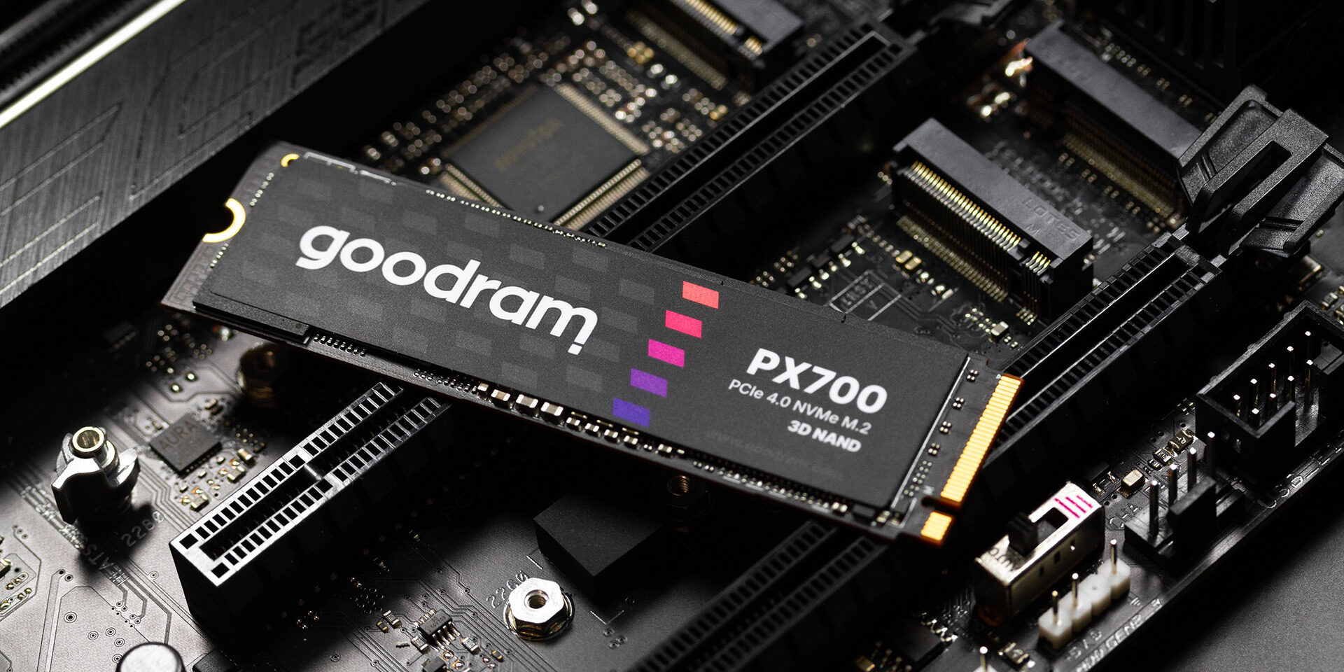 Накопитель SSD 4TB Goodram PX700 M.2 2280 PCIe 4.0 x4 NVMe 3D NAND (SSDPR-PX700-04T-80) Накопитель SSD 4TB Goodram PX700 M.2 2280 PCIe 4.0 x4 NVMe 3D NAND (SSDPR-PX700-04T-80)