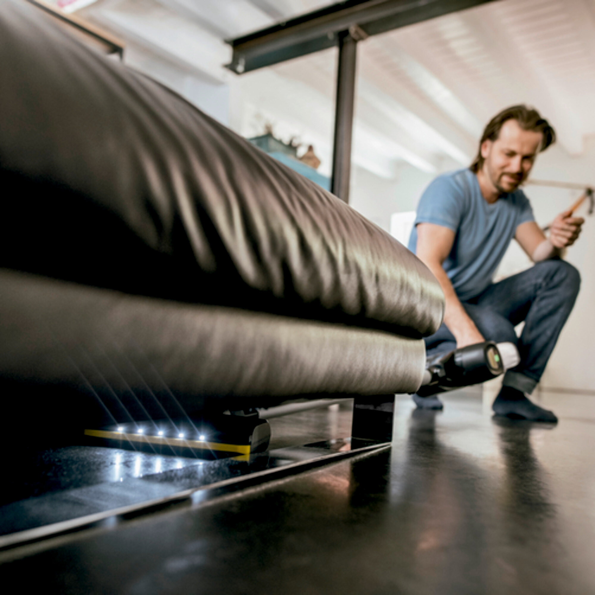 Аккумуляторный пылесос Karcher VC 6 Cordless OurFamily (1.198-670.0)