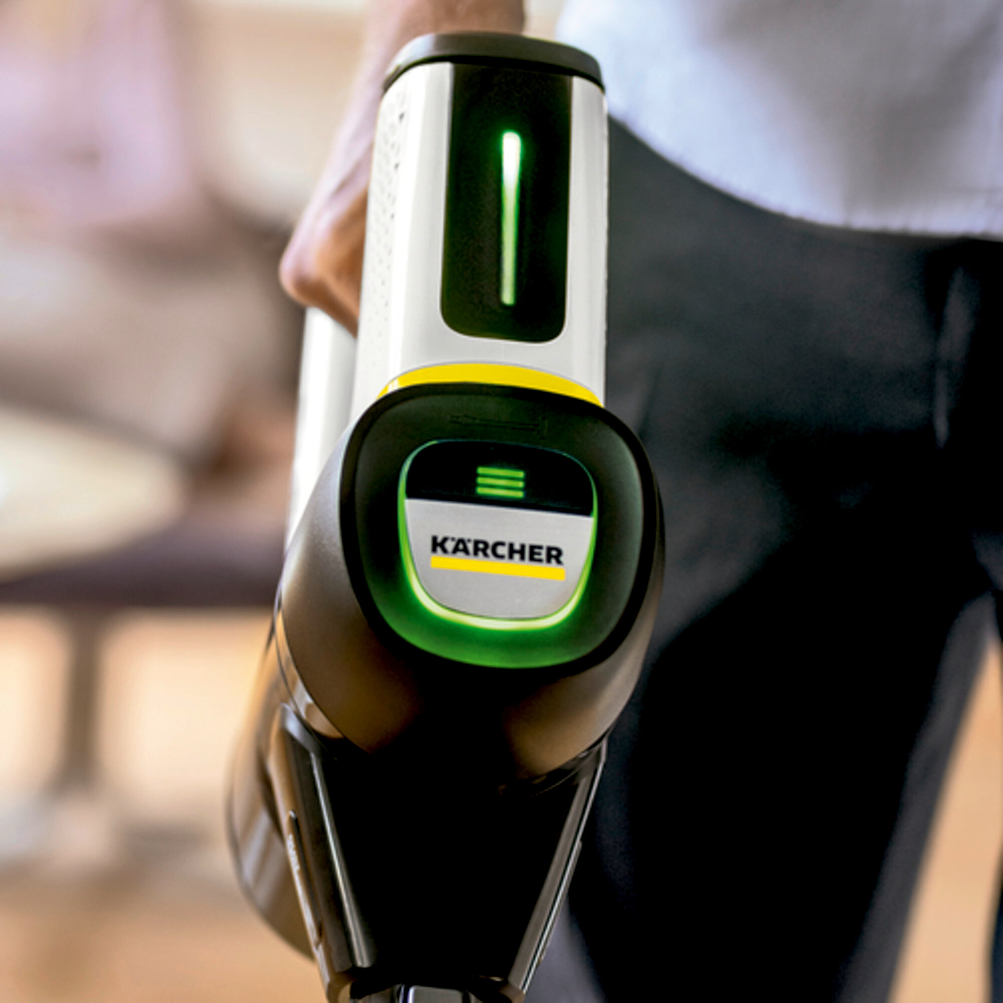 Аккумуляторный пылесос Karcher VC 7 Cordless YourMax (1.198-710.0)