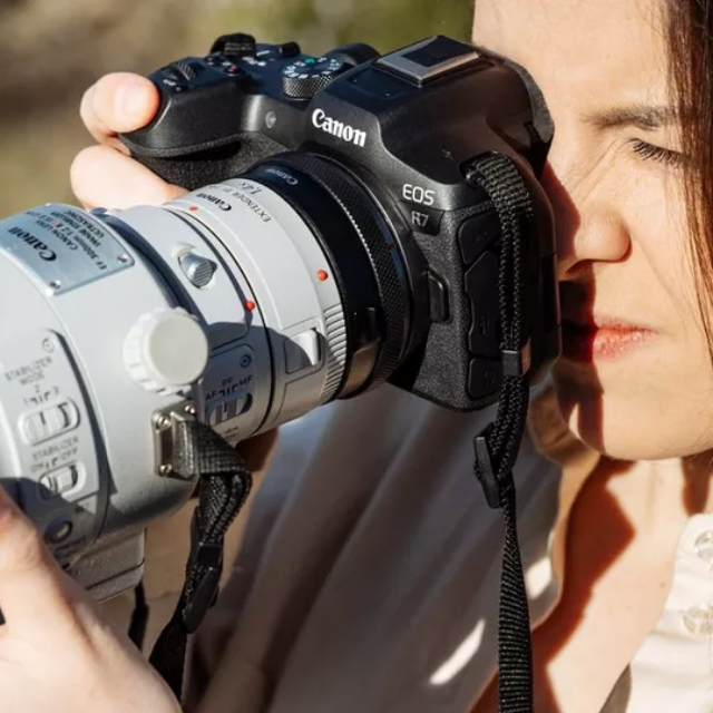 Цифровая фотокамера Canon EOS R7 Body (5137C041) Цифровая фотокамера Canon EOS R7 Body (5137C041)