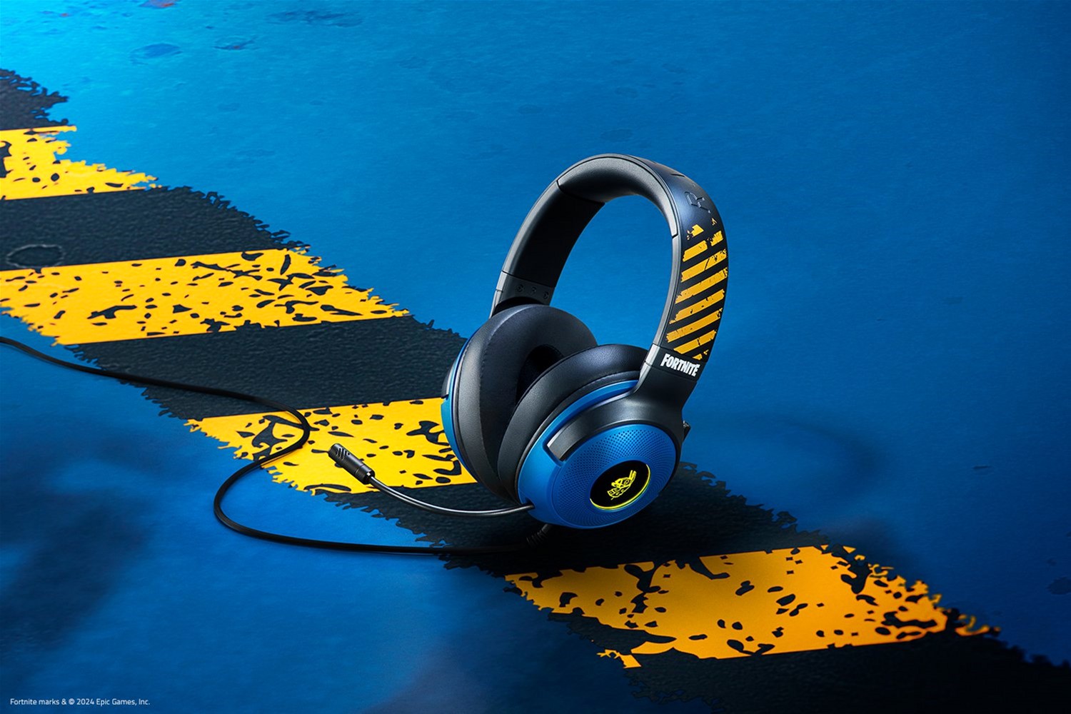 Гарнітура Razer Kraken V3 X Fortnite (RZ04-03750500-R3M1)