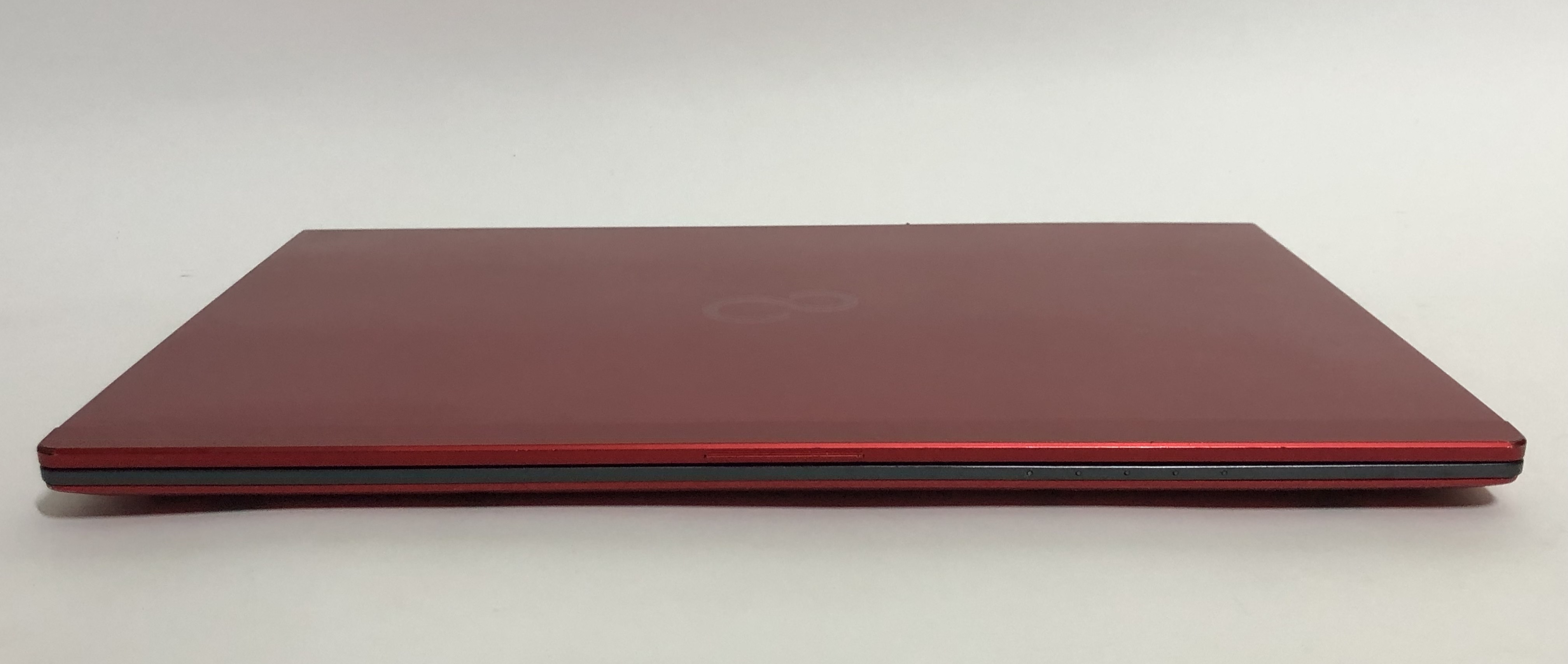 Ноутбук Fujitsu LifeBook U938 (FUJLBU938E910) б.в