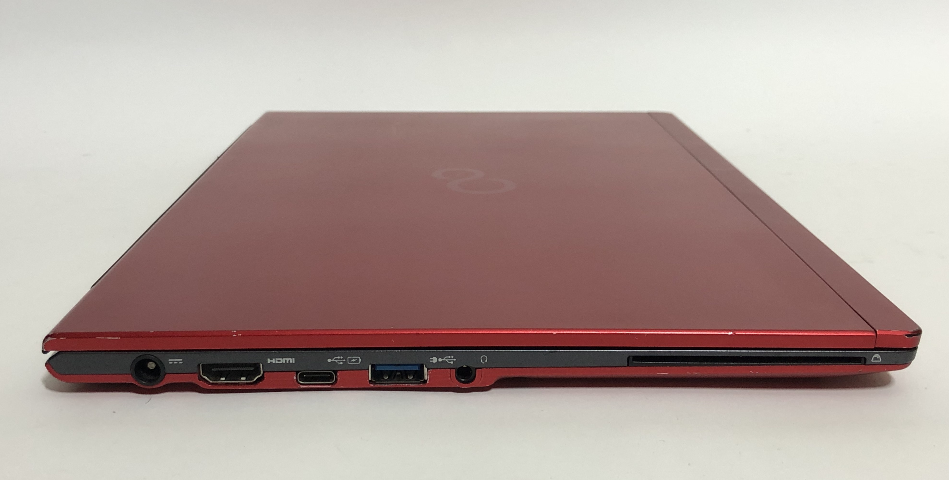 Ноутбук Fujitsu LifeBook U938 (FUJLBU938E910) б.в