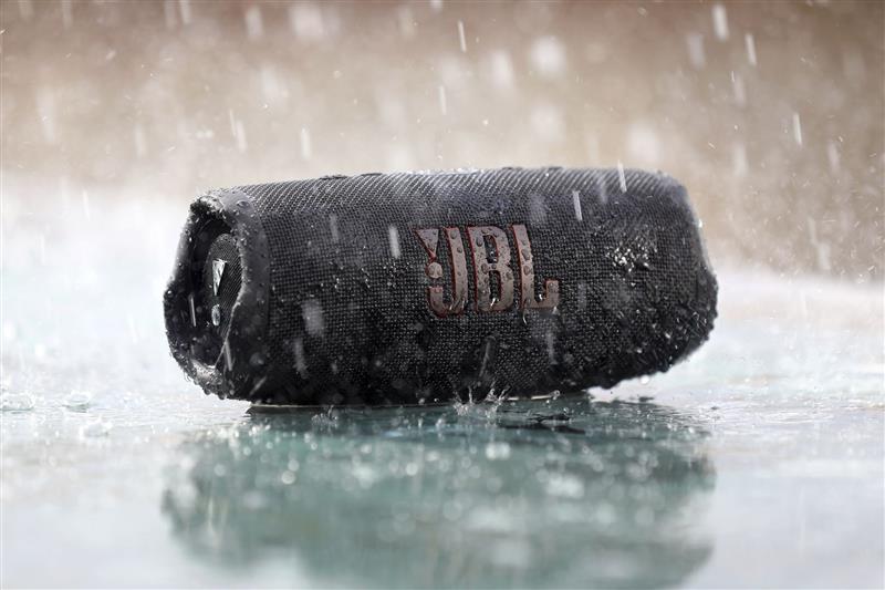 Акустична система JBL Charge 5 Black (JBLCHARGE5BLK)