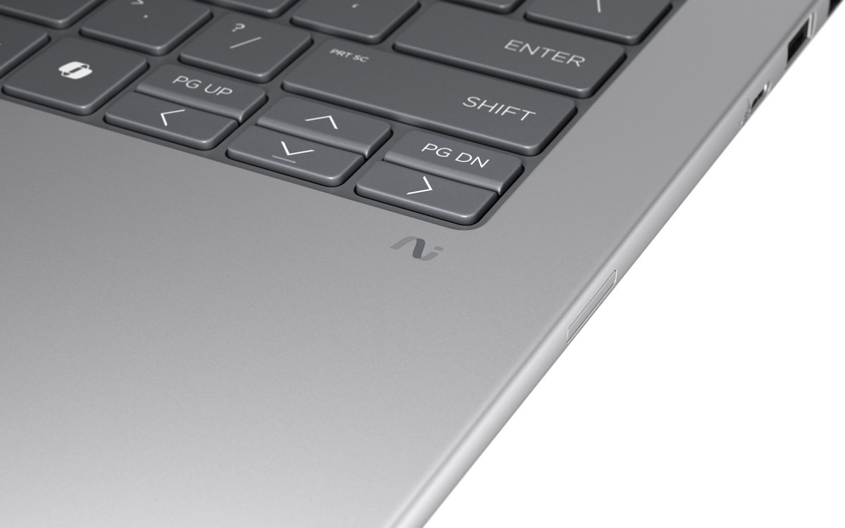 Ноутбук HP ZBook 8 G1i 14 (B30JLES) Silver Ноутбук HP ZBook 8 G1i 14 (B30JLES) Silver