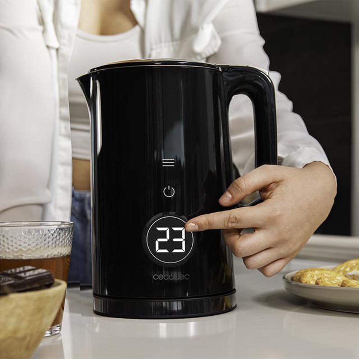 Электрочайник Cecotec ThermoSense 600 Touch Neo (CCTC-01445) Электрочайник Cecotec ThermoSense 600 Touch Neo (CCTC-01445)