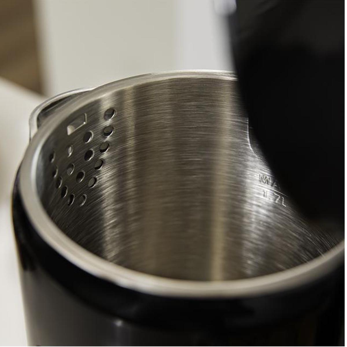 Электрочайник Cecotec ThermoSense 600 Touch Neo (CCTC-01445) Электрочайник Cecotec ThermoSense 600 Touch Neo (CCTC-01445)