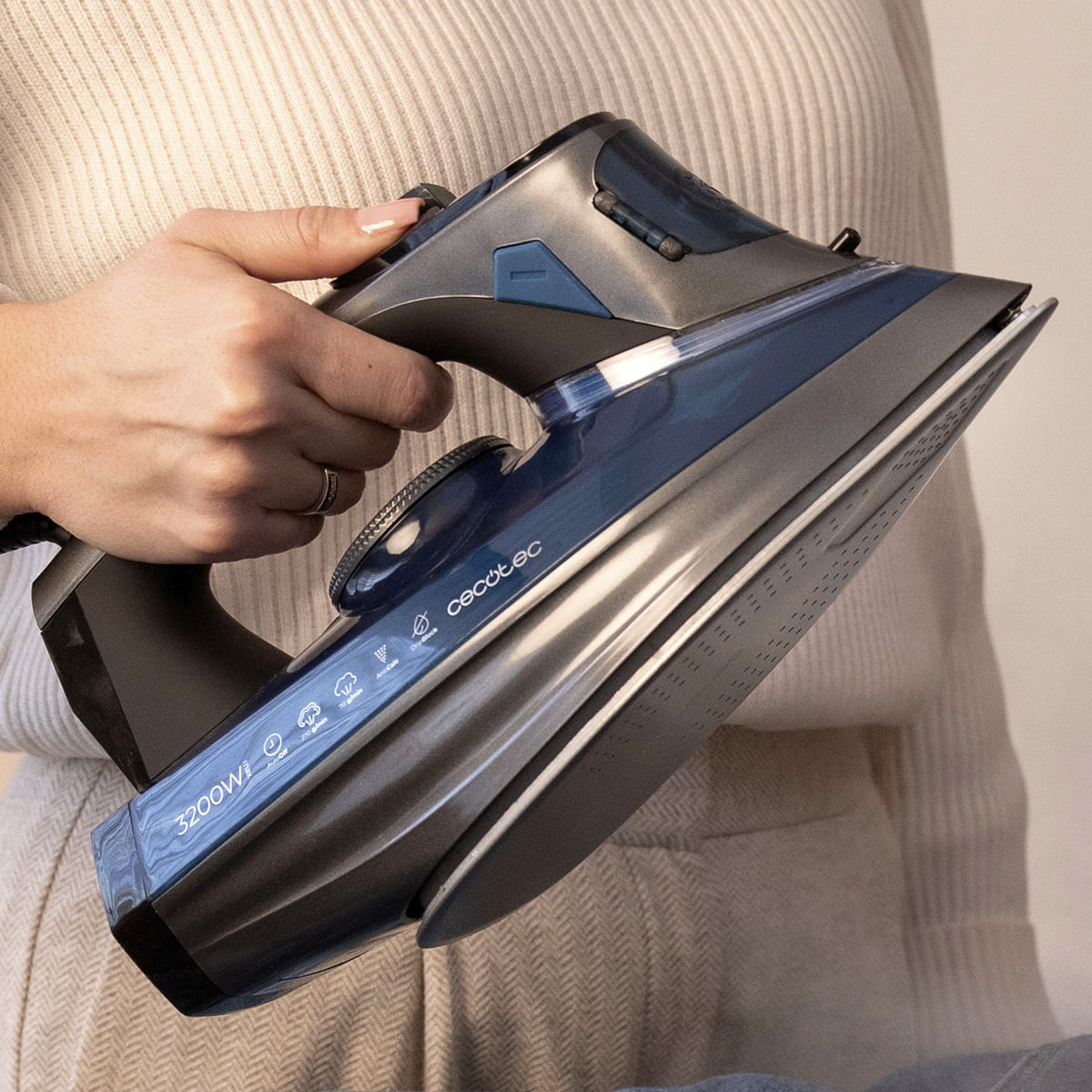 Утюг Cecotec IronHero 3200 Smart Absolute (CCTC-01873) Утюг Cecotec IronHero 3200 Smart Absolute (CCTC-01873)