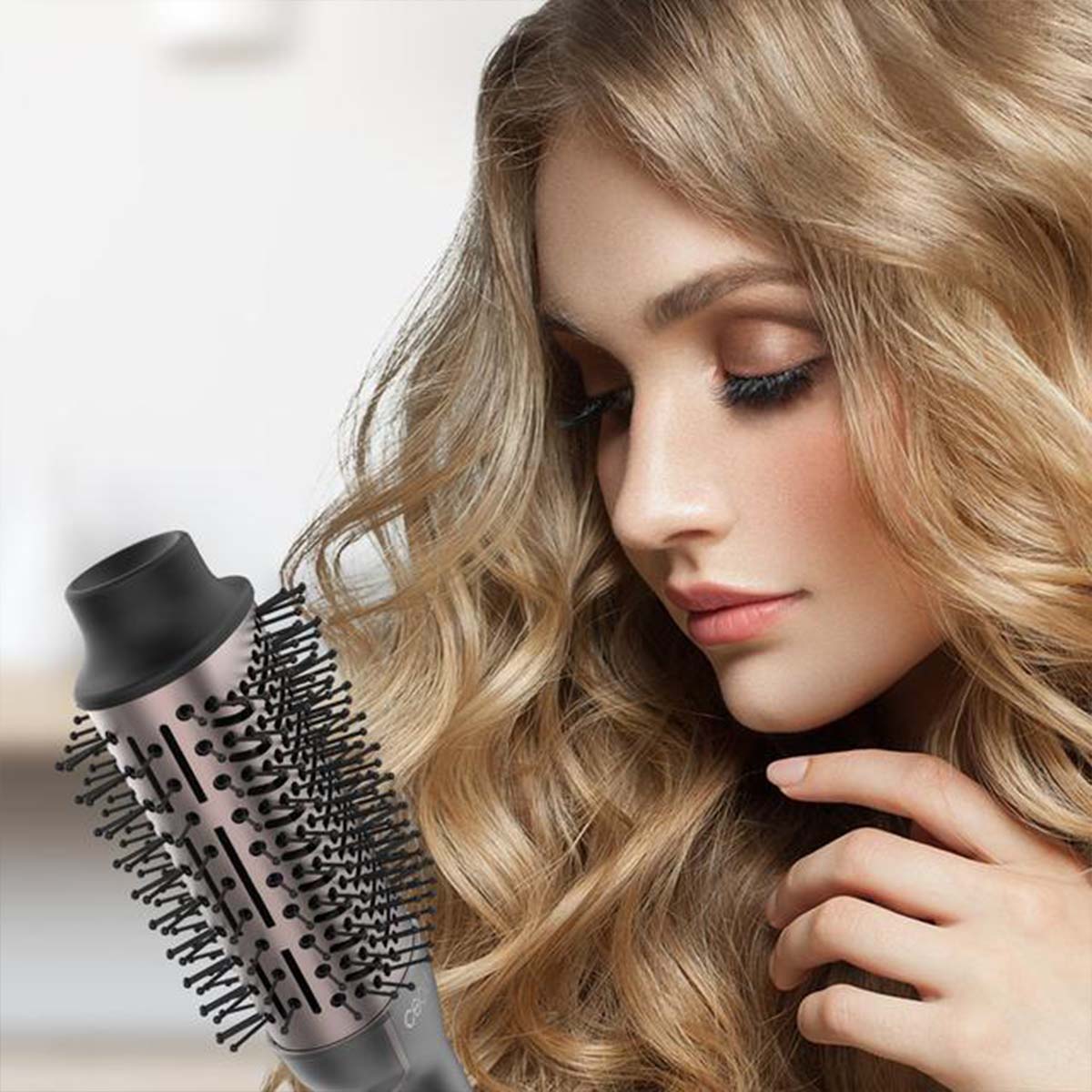 фото Фен-щітка Cecotec CeramicCare Single (CCTC-04444)