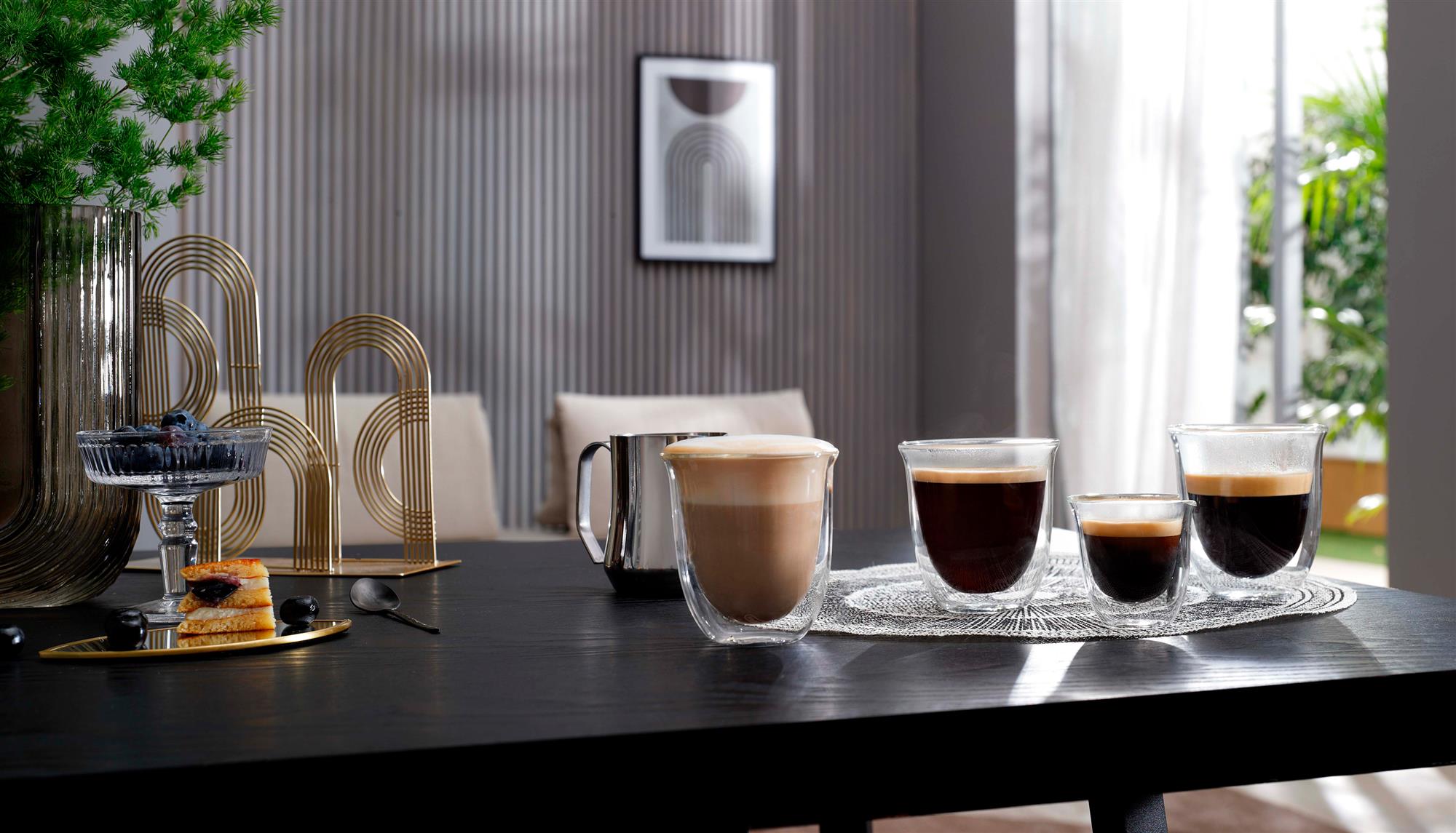 Кофемашина Delonghi ECAM 220.21.B Magnifica Start Кофемашина Delonghi ECAM 220.21.B Magnifica Start