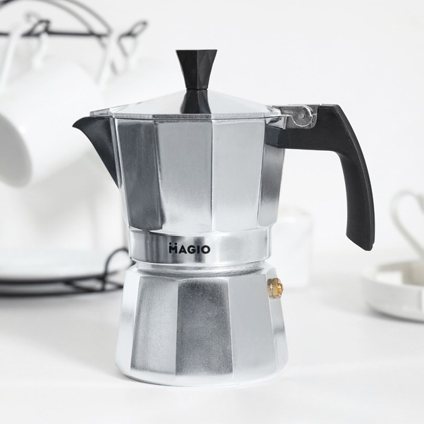 фото Кавоварка гейзерна Magio MG-1001
