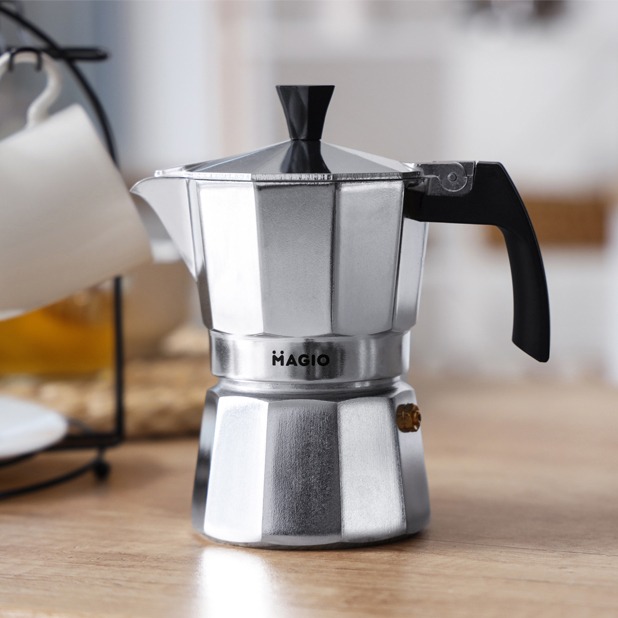фото Кавоварка гейзерна Magio MG-1002