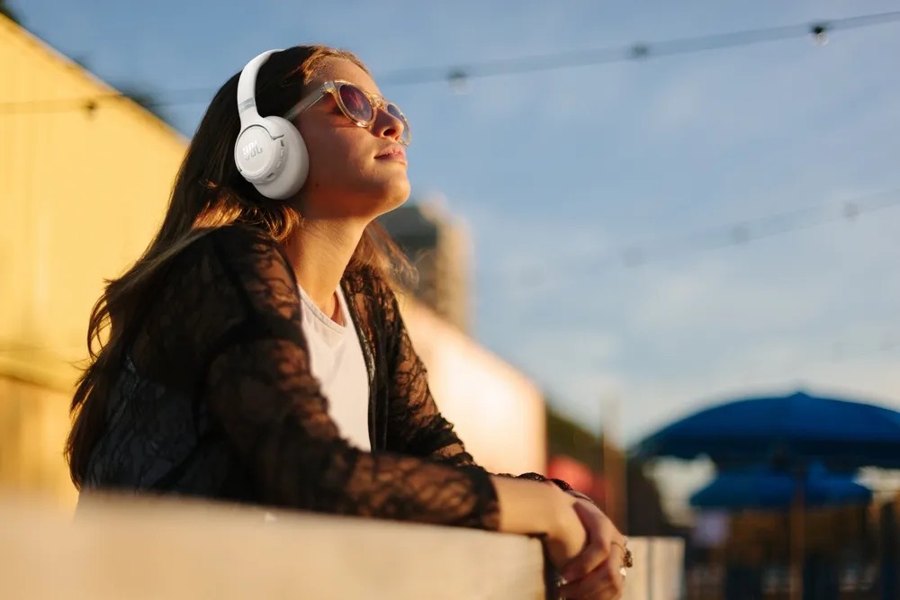 Bluetooth-гарнітура JBL Tune 780NC White (JBLT780NCWHT)