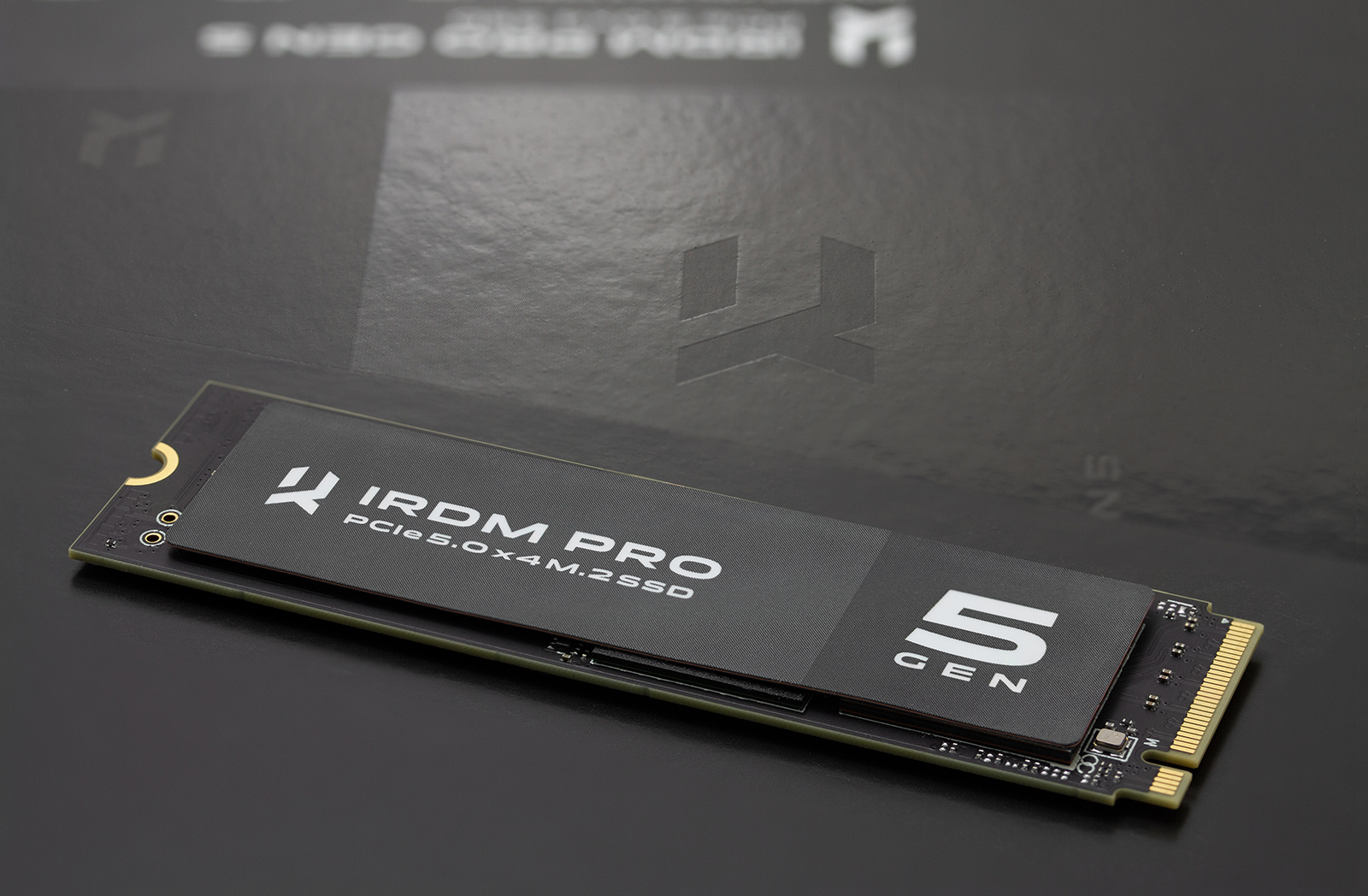 Накочувач SSD 4TB Goodram IRDM Pro Gen5 M.2 2280 PCIe 5.0 x4 3D TLC (IRP-SSDPR-P54S-4K0-80)